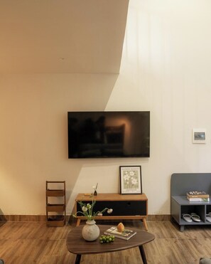 Basic-Studio, Stadtblick | Innenbereich