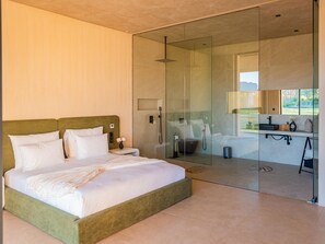 5 bedrooms, iron/ironing board, WiFi, bed sheets - LUXURY ARCHITECT VILLA 5 SUITES (Marrakech)