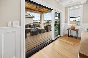Smart TV, fireplace, books - Summer House - Luxury 5BR w/ Heated Pool Near Beach (Ocean City)