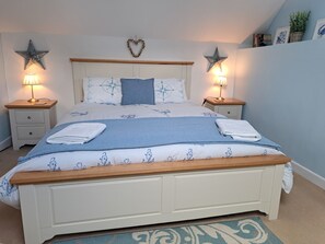 WiFi, bed sheets - Popular Coastal Apartment with Sea Views Nolton Haven. Pet friendly. (Haverfordwest)