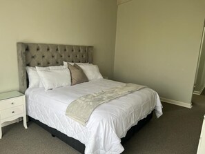3 Schlafzimmer, Bügeleisen/Bügelbrett, WLAN, Bettwäsche