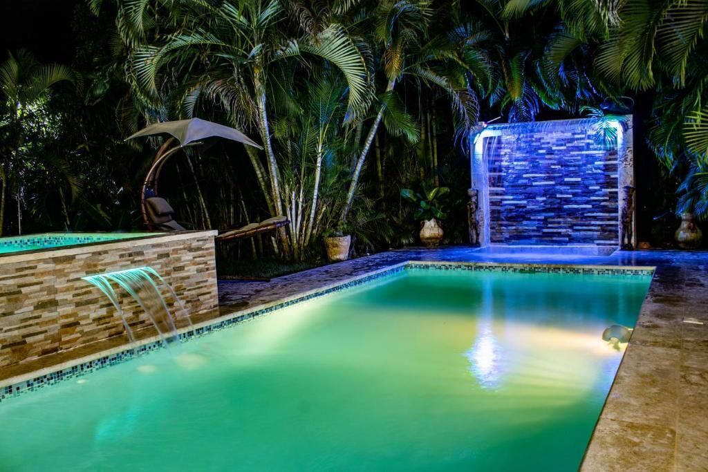 Villa, 3 slaapkamers, roken, hot tub | Zwembad