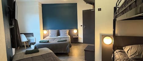 Family Room | Soundproofing, free WiFi, wheelchair access