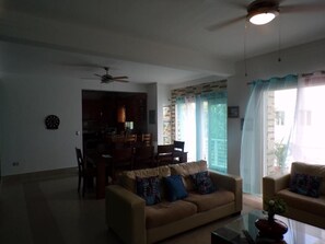 아파트, 침실 2개, 흡연 | 거실