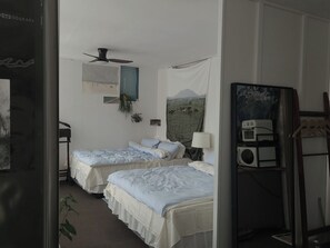 1 habitación, tabla de planchar con plancha y wifi 