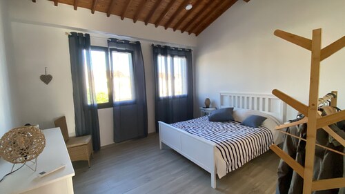 Casa Furna da Baleia charm & confort next Ocean, private patio and garage