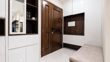 Appartamento Luxury, 2 camere da letto, balcone, vista città | Interni