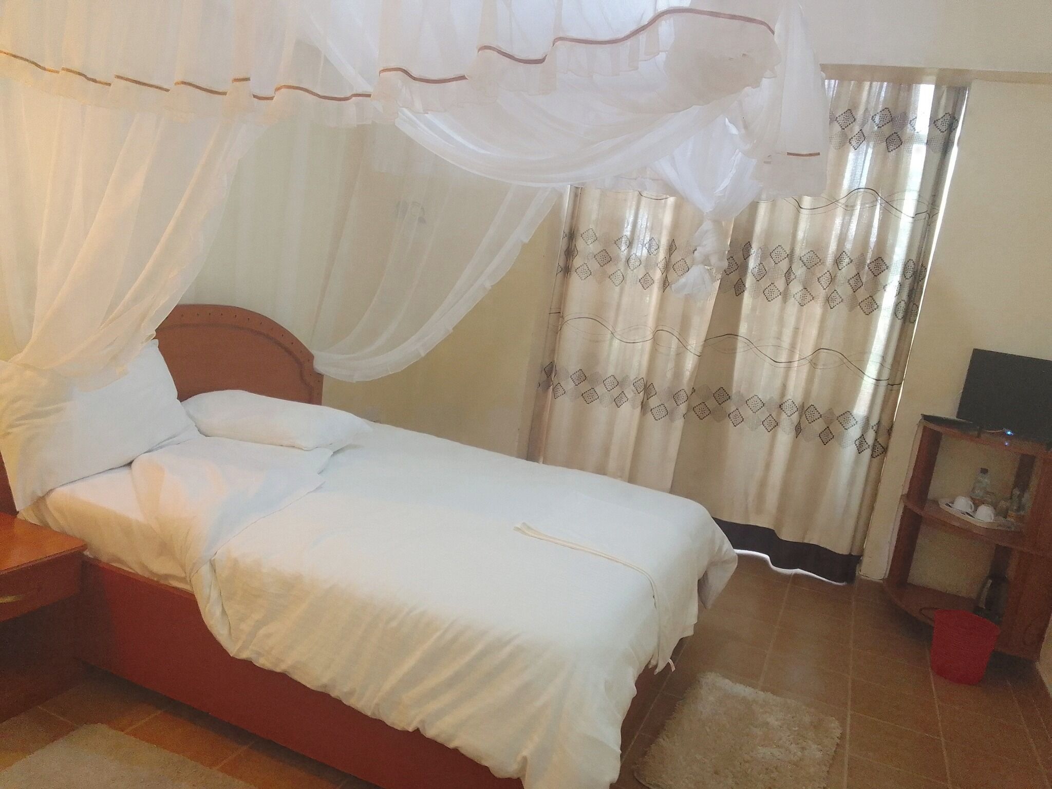 Chambre Simple Standard | Wi-Fi gratuit, draps fournis