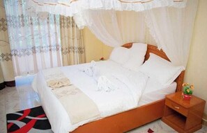 Chambre Simple Deluxe | Wi-Fi gratuit, draps fournis