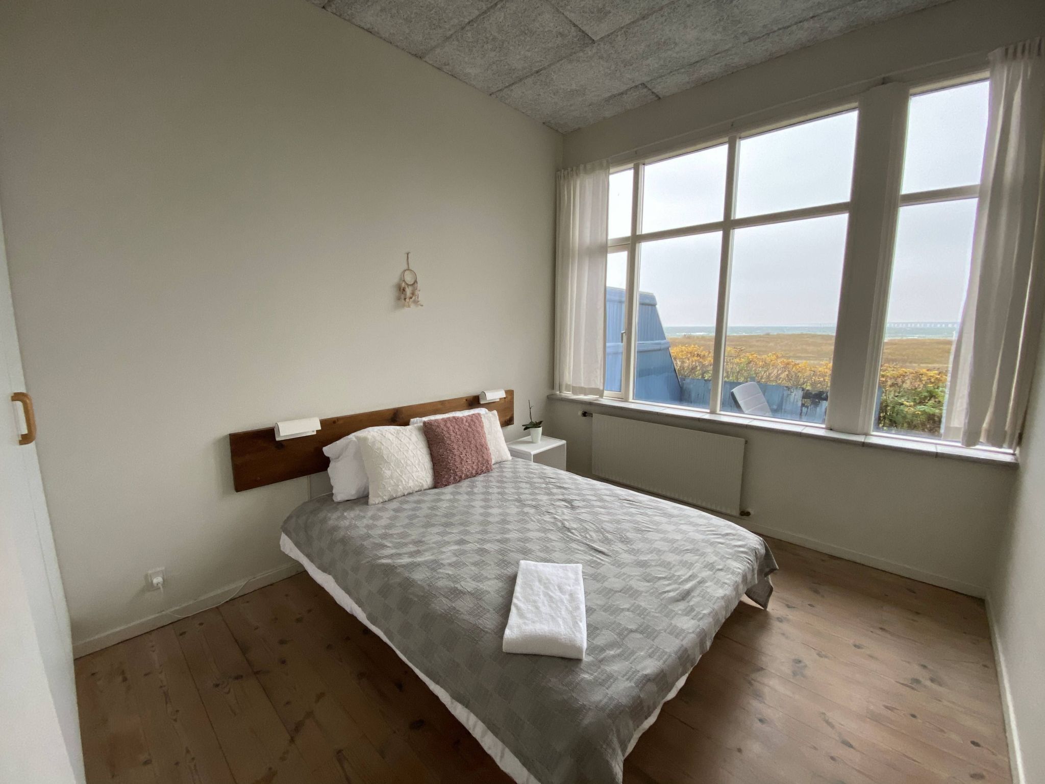 2 多间卧室、上网接入