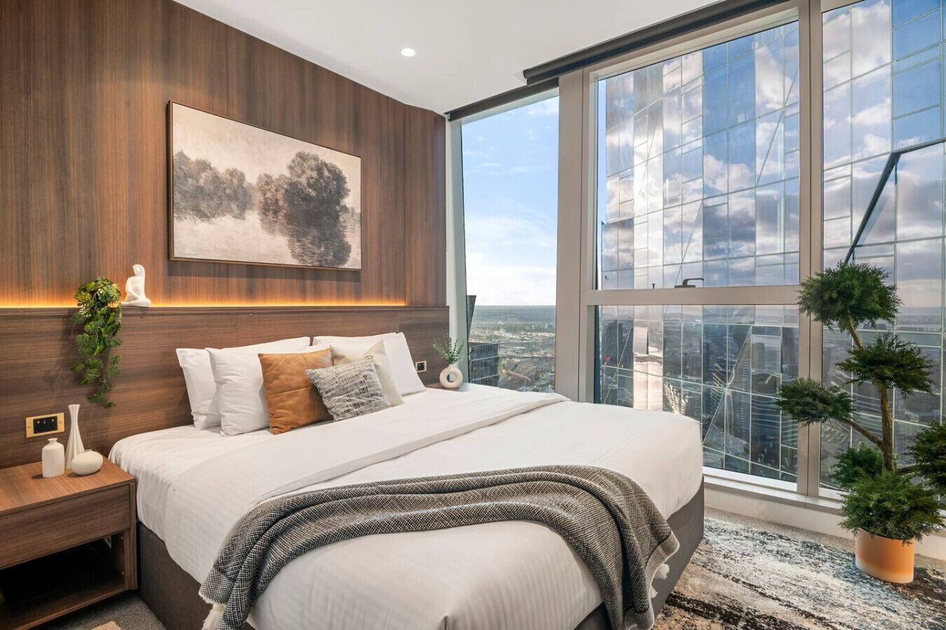 3 室のベッドルーム、デスク、アイロン / アイロン台、WiFi