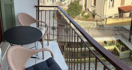 Spacious 3-Bedroom Historic Home inside the Byzantine Castle