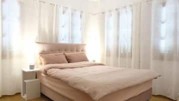 3 chambres, fer et planche à repasser, accès Internet, draps fournis