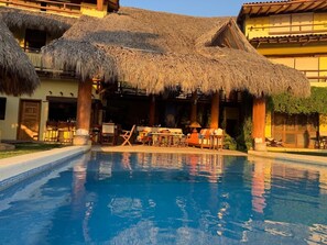 Pool - Terrific 4-bedroom villa, private pool and Zihua bay views. Service included! (Zihuatanejo)