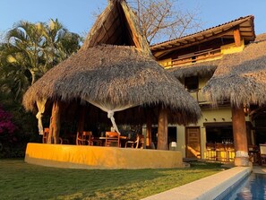 Exterior - Terrific 4-bedroom villa, private pool and Zihua bay views. Service included! (Zihuatanejo)