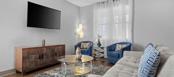 NEW! 10 min to Broadway! Welcome to Waverly Whimsy