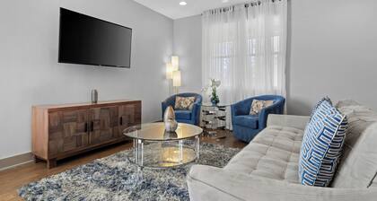 NEW! 10 min to Broadway! Welcome to Waverly Whimsy