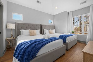 3 bedrooms, iron/ironing board, travel crib, free WiFi