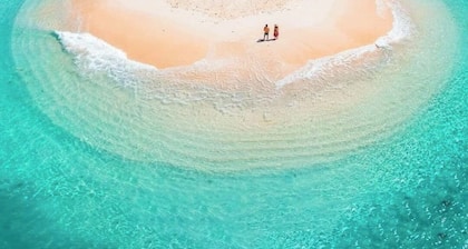 International Cruisers Seafront Beach Resort - your gateway to Bretania Islands!