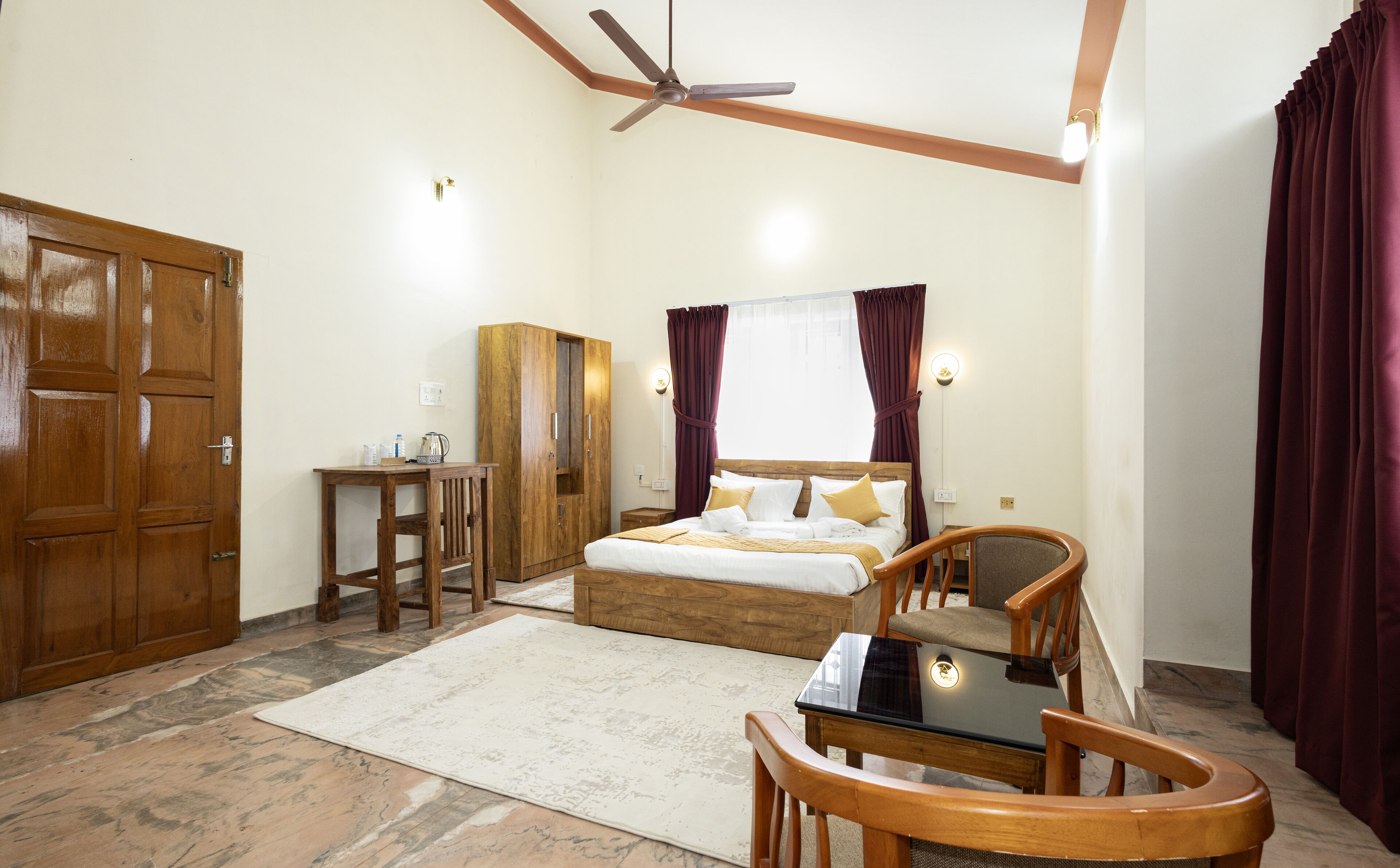 Deluxe Double Room, Balcony, Garden View