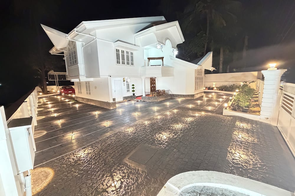 Bloom Fort Villa