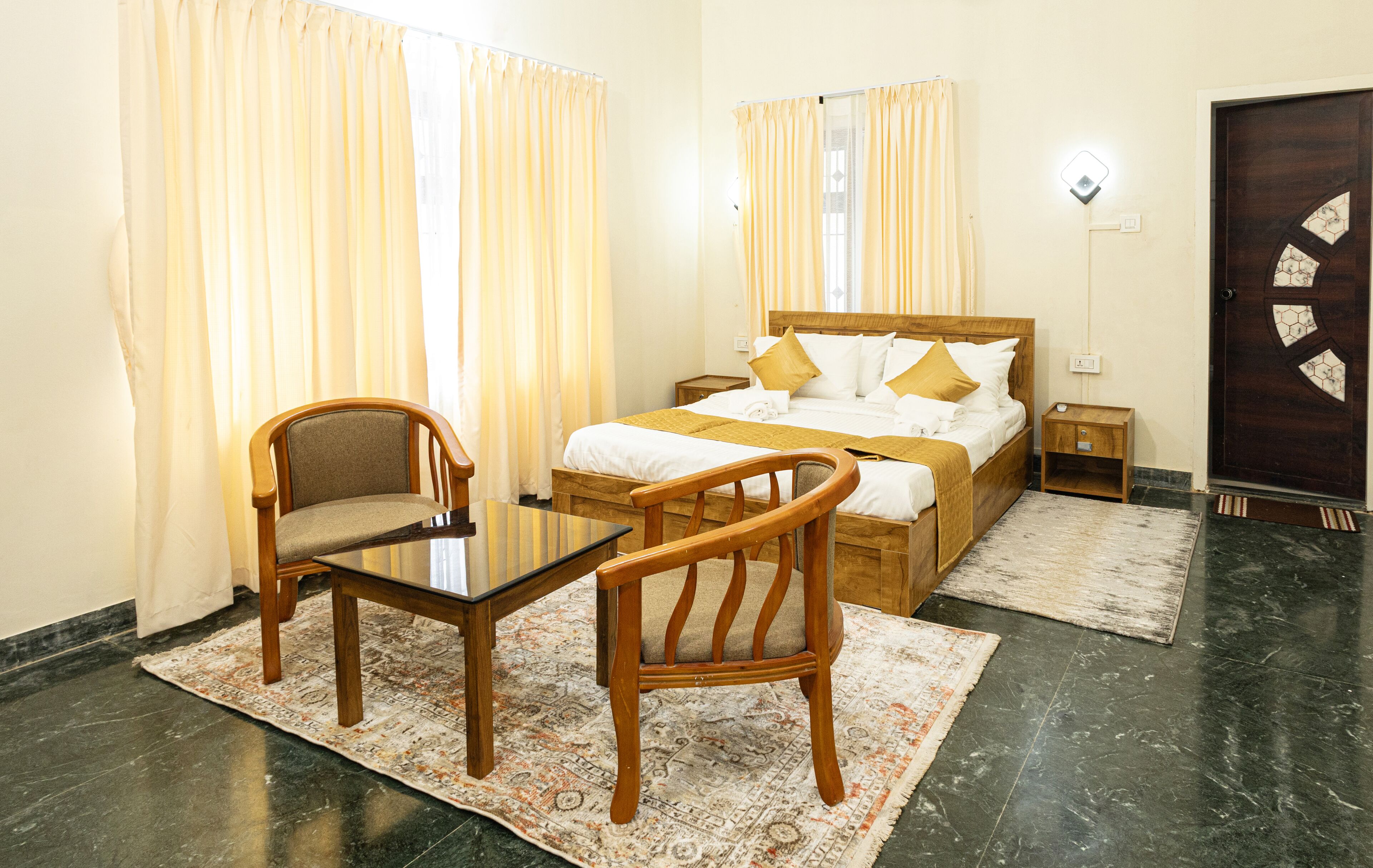 Deluxe Double Room, Garden View