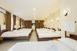 Deluxe Shared Dormitory, Garden View - Bloom Fort Villa  (KANNUR)