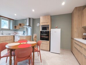 Fridge, microwave, dishwasher