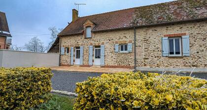 Countryside house in Anjouin with air conditioning and wifi