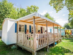 Property grounds - Spacious mobile home with terrace for 6 people (Sainte-Eulalie-en-Born)