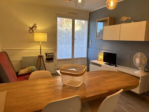Interior - 2-Room Apartment with Garage - Bormes-les-Mimosas (Bormes-les-Mimosas)