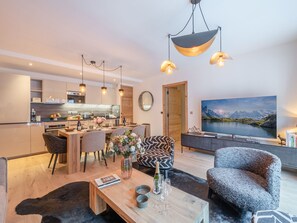 TV - Apartment in Chamonix center - 6 guests (Chamonix-Mont-Blanc)