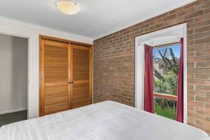 2 bedrooms, iron/ironing board, travel cot, WiFi