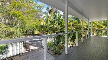 Apartment | Reception