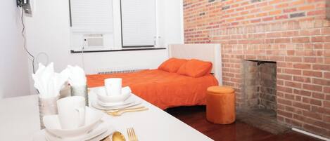 1 bedroom, iron/ironing board, Internet, bed sheets