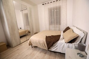 3 bedrooms, in-room safe, free WiFi, bed sheets - Da Vinci Apartment Fiumicino (Fiumicino)