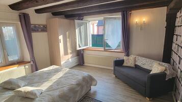 2 chambres, fer et planche Ă repasser, lit parapluie, Wi-Fi gratuit