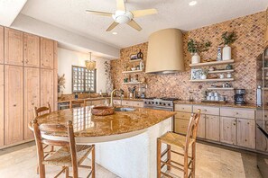 Casa | 5 habitaciones y internet 