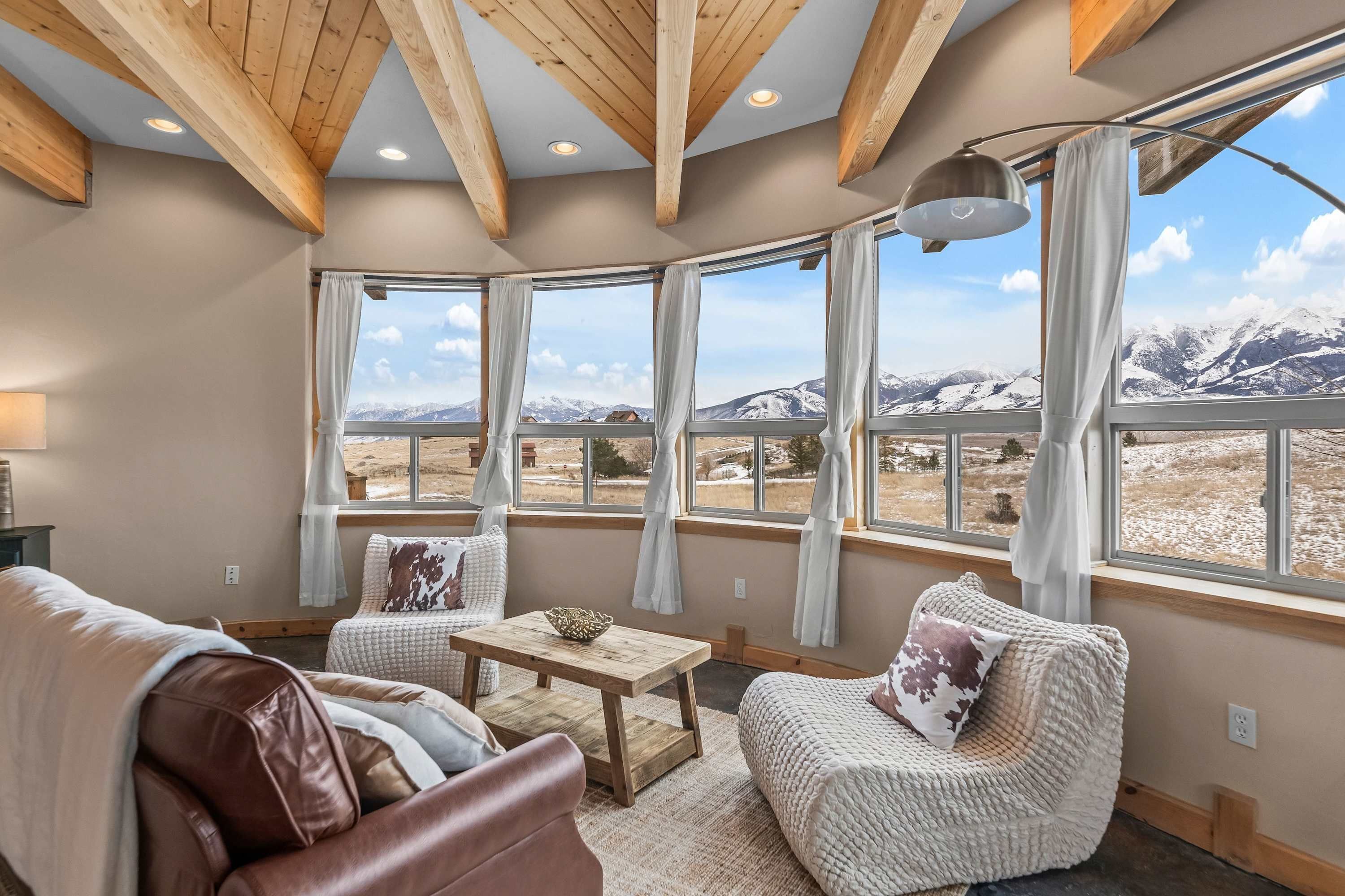 House | 5 bedrooms, Internet