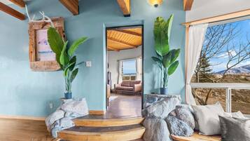 House | 5 bedrooms, Internet