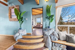 5 habitaciones y acceso a internet 