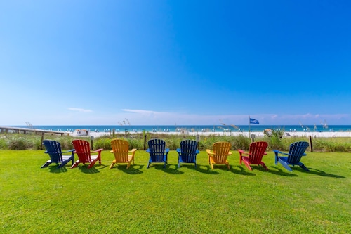 New Sleeps 7 Beach Fun Dining Palmaway