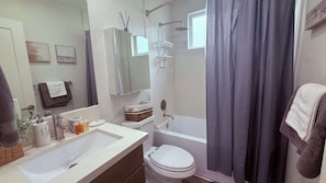 House - One Lux Stay 1BR Home Near the Beach (Redondo Beach)