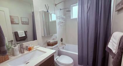 One Lux Stay 1BR Home Near the Beach