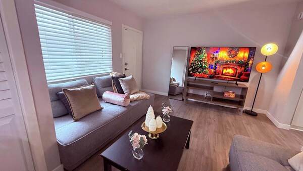 One Lux Stay 1br Home Near The Beach - Torrance, CA