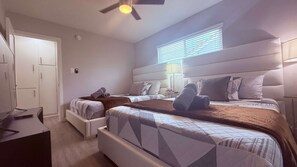 Exterior - One Lux Stay 1BR Home Near the Beach (Redondo Beach)