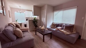 Exterior - One Lux Stay 1BR Home Near the Beach (Redondo Beach)
