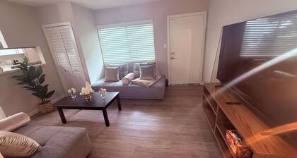 One Lux Stay 1BR Home Near the Beach