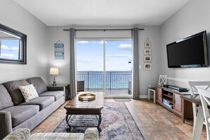 Smart TV - New UNIT, Penthouse with gulf views close to pier park! (Panama City Beach)