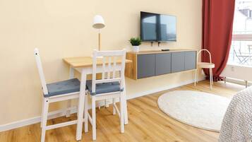 Deluxe-huoneisto, kaupunkinäköala | Ruokailu